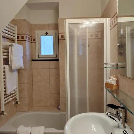 Carugio 167 Parcheggio Privato Centro Storico A Apartman